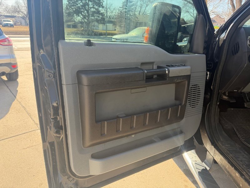 Used 2015 Ford F350 XLT image 8