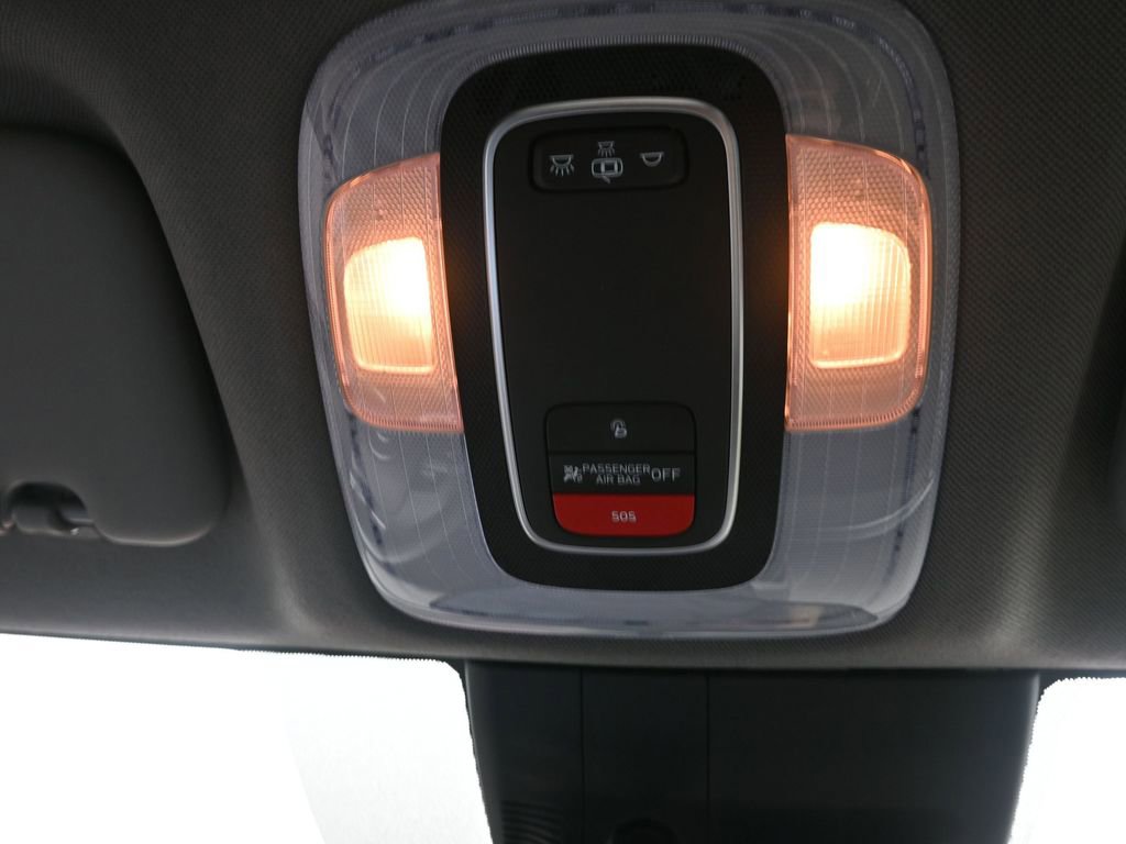 Certified 2022 Hyundai Elantra SEL image 25