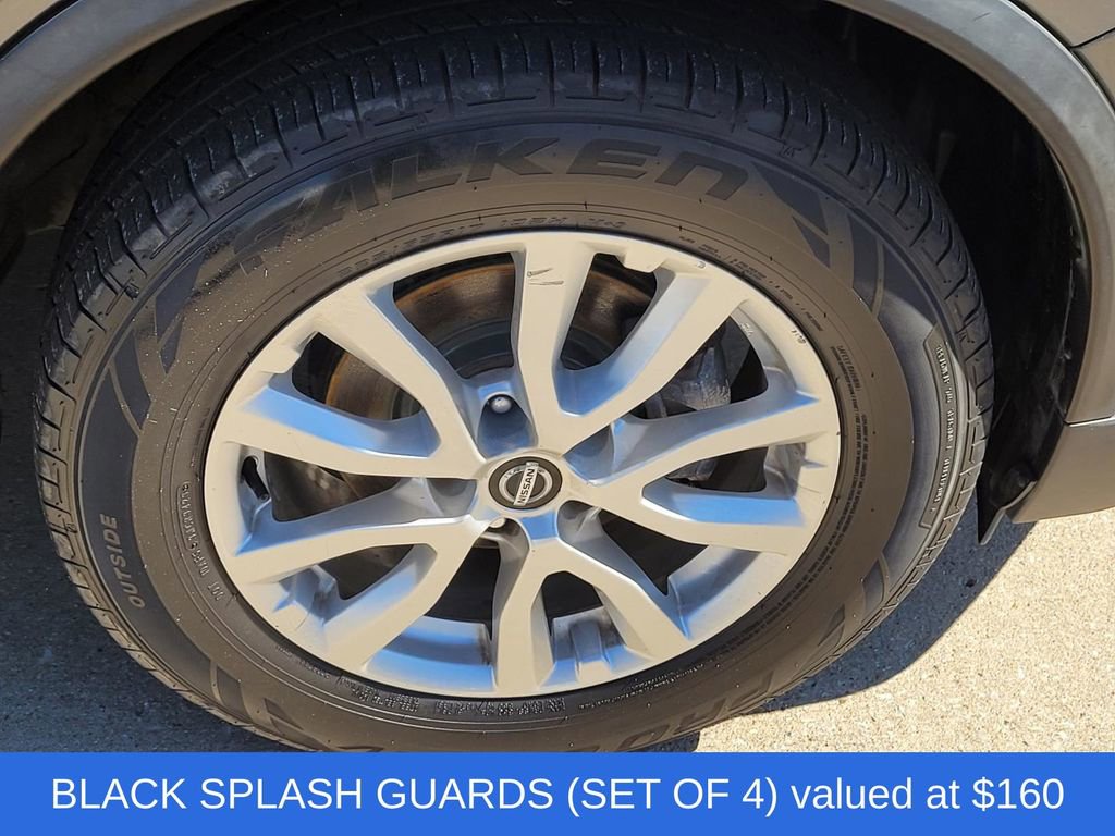 Used 2018 Nissan Rogue SV w/ Sun & Sound Touring Package image 6