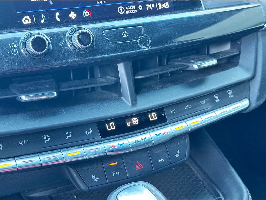 Used 2025 Cadillac CT4 Luxury image 15