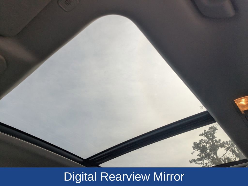 Used 2023 Toyota Highlander Platinum image 17