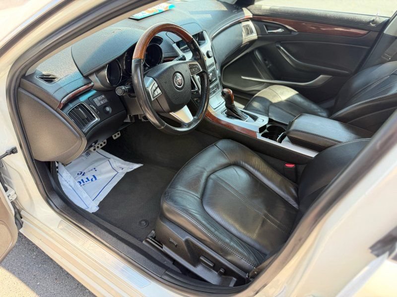 Used 2011 Cadillac CTS Luxury AWD/4WD image 9