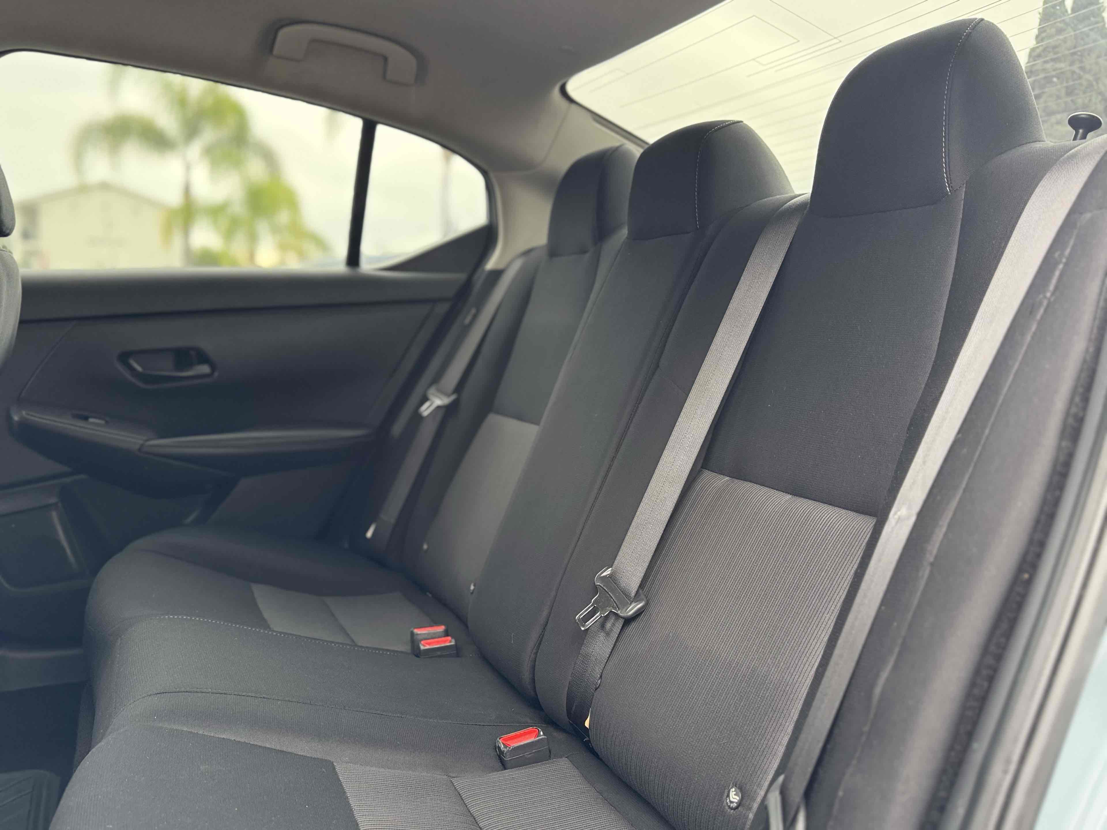 Used 2024 Nissan Sentra SV FWD image 13