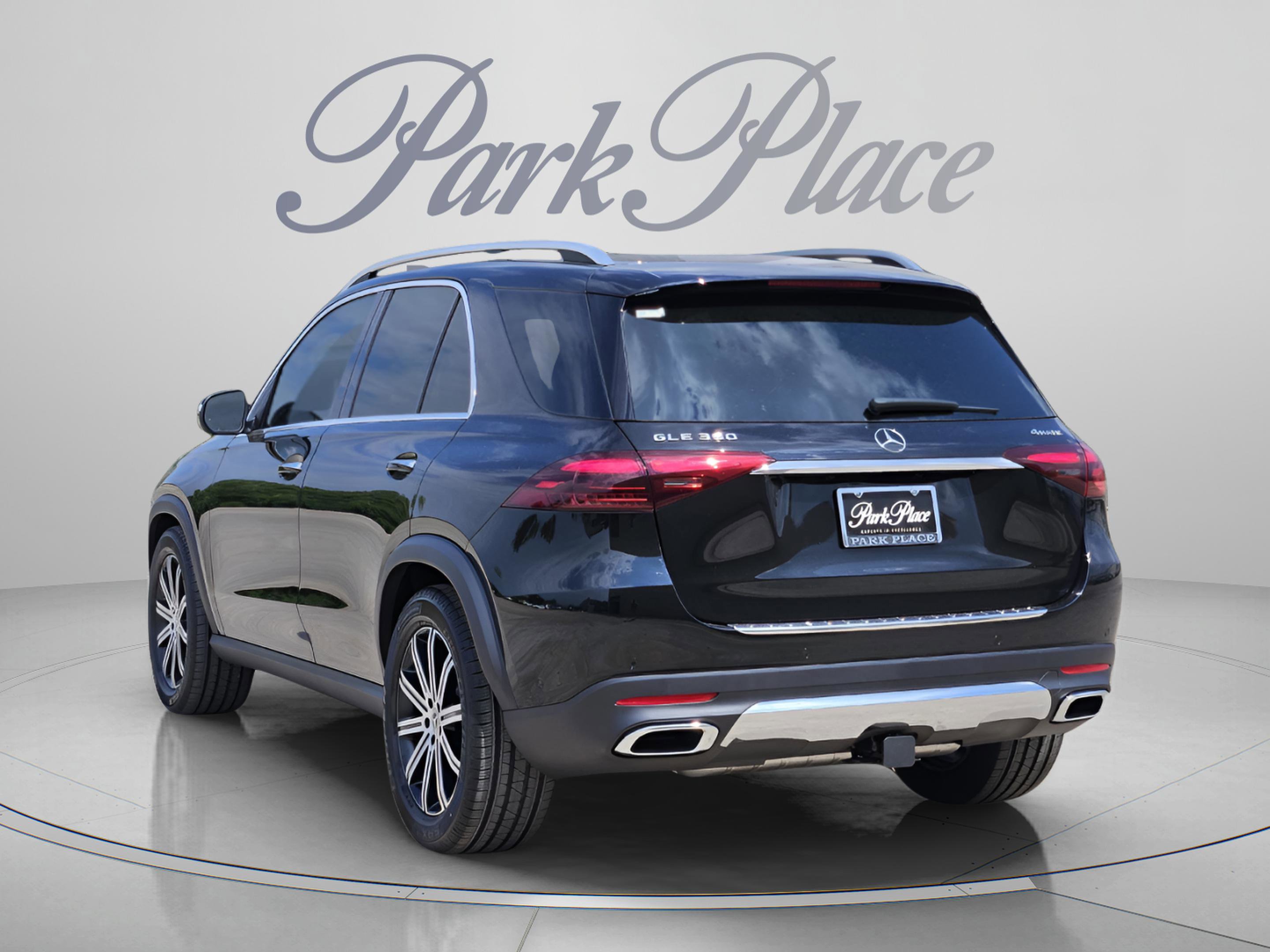Used 2026 Mercedes-Benz GLE 350 4MATIC image 3