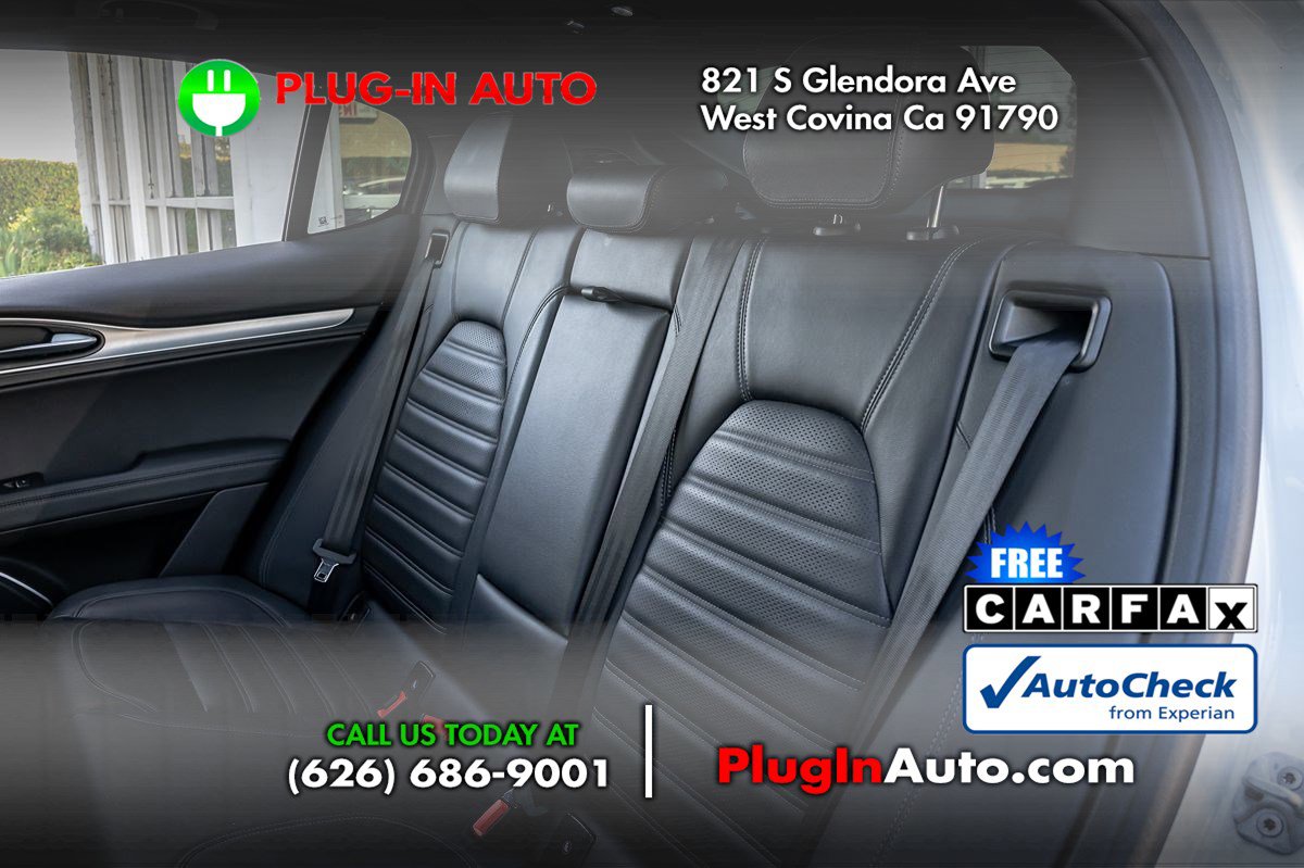 Used 2022 Alfa Romeo Stelvio Veloce image 11