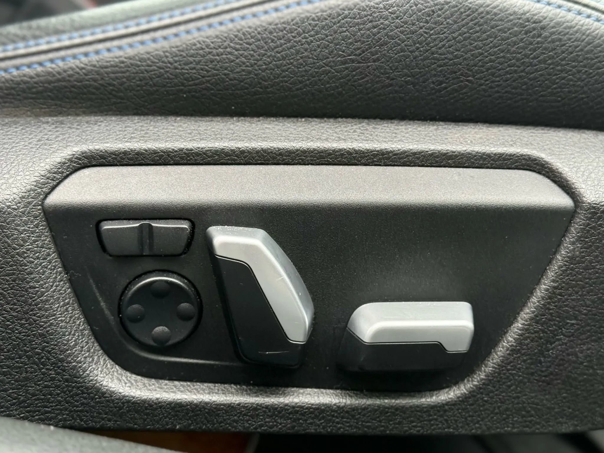 Used 2019 BMW 440i xDrive Coupe w/ M Sport Package image 57