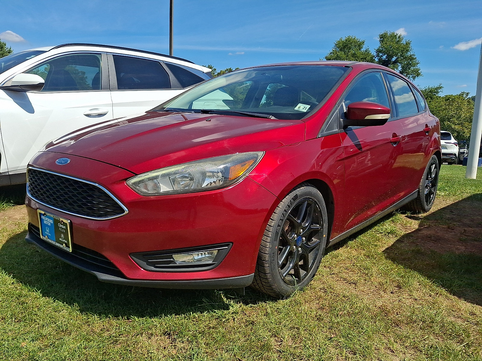 Used 2016 Ford Focus SE w/ Equipment Group 201A FWD image 3