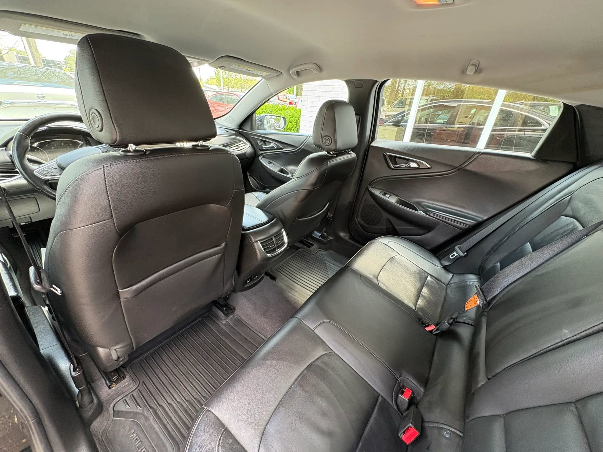 Used 2017 Chevrolet Malibu LT w/ Leather Package image 23