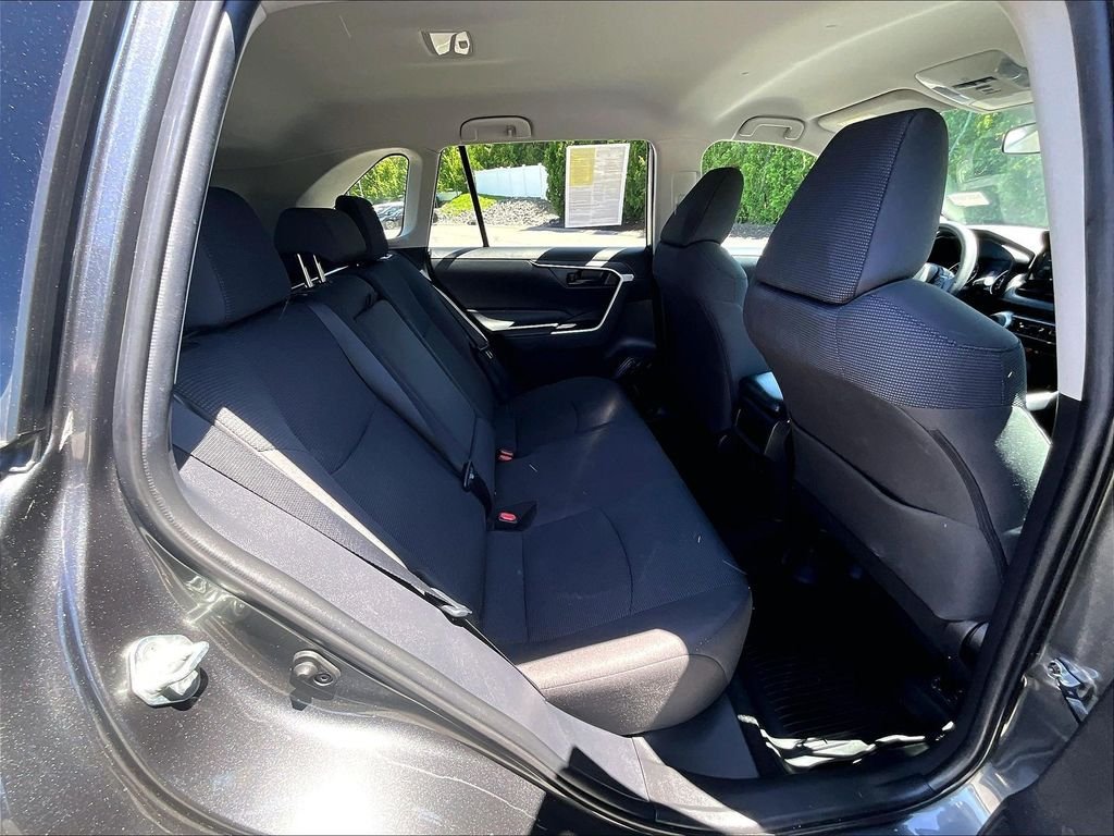 Used 2020 Toyota RAV4 LE w/ All Weather Liner Package AWD/4WD image 16