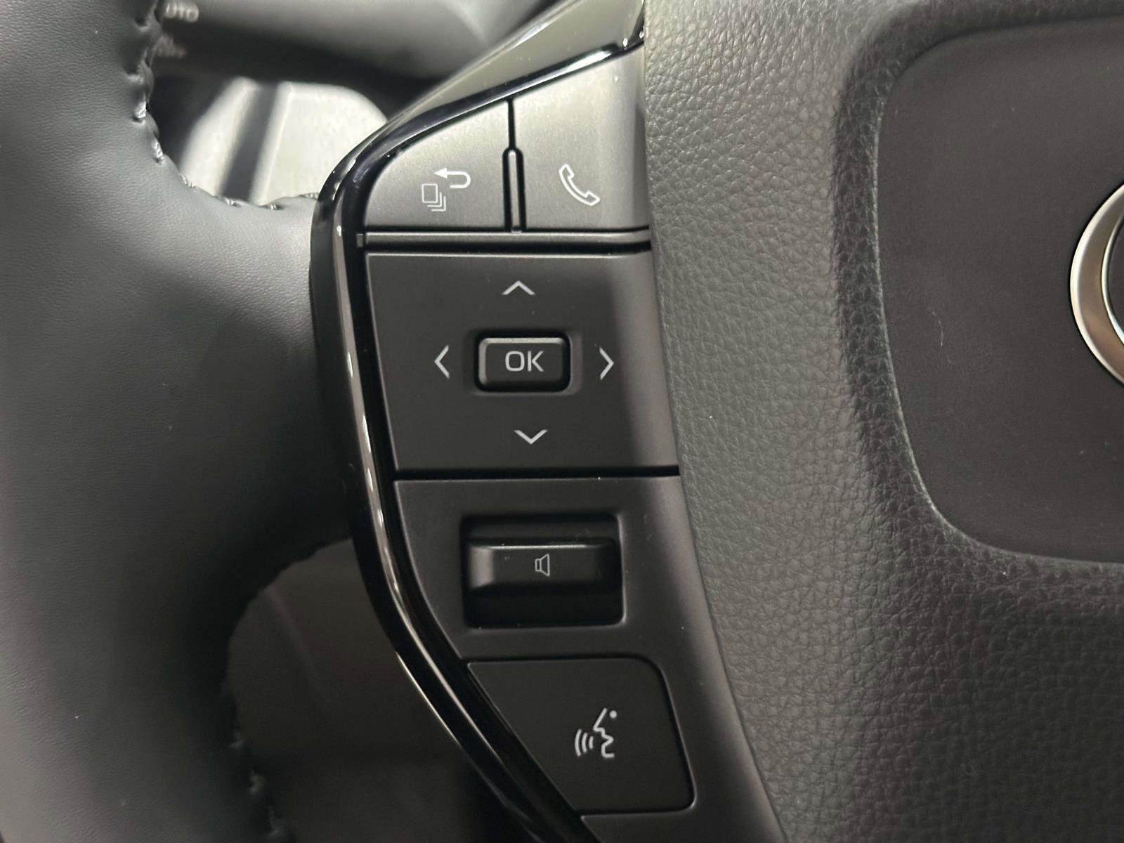 New 2026 Toyota Prius AWD image 28