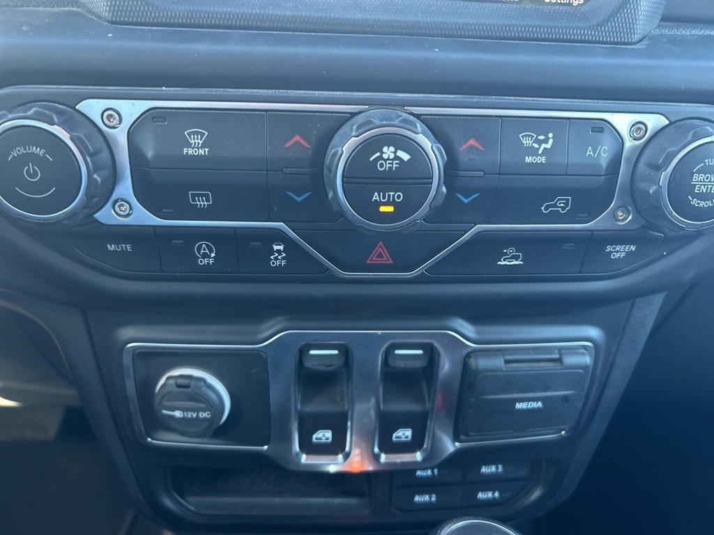 Used 2021 Jeep Wrangler Willys image 10