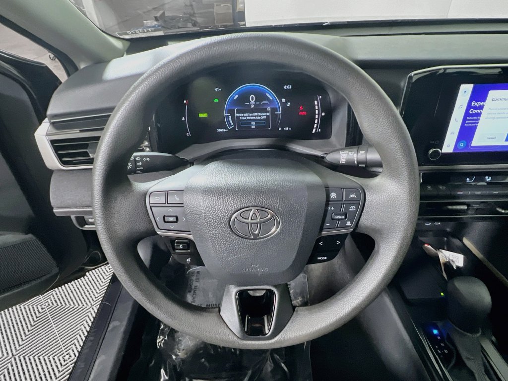 Used 2025 Toyota Camry LE FWD image 10