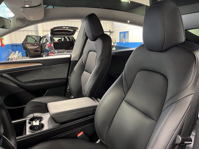Used 2025 Tesla Model Y Long Range RWD image 24