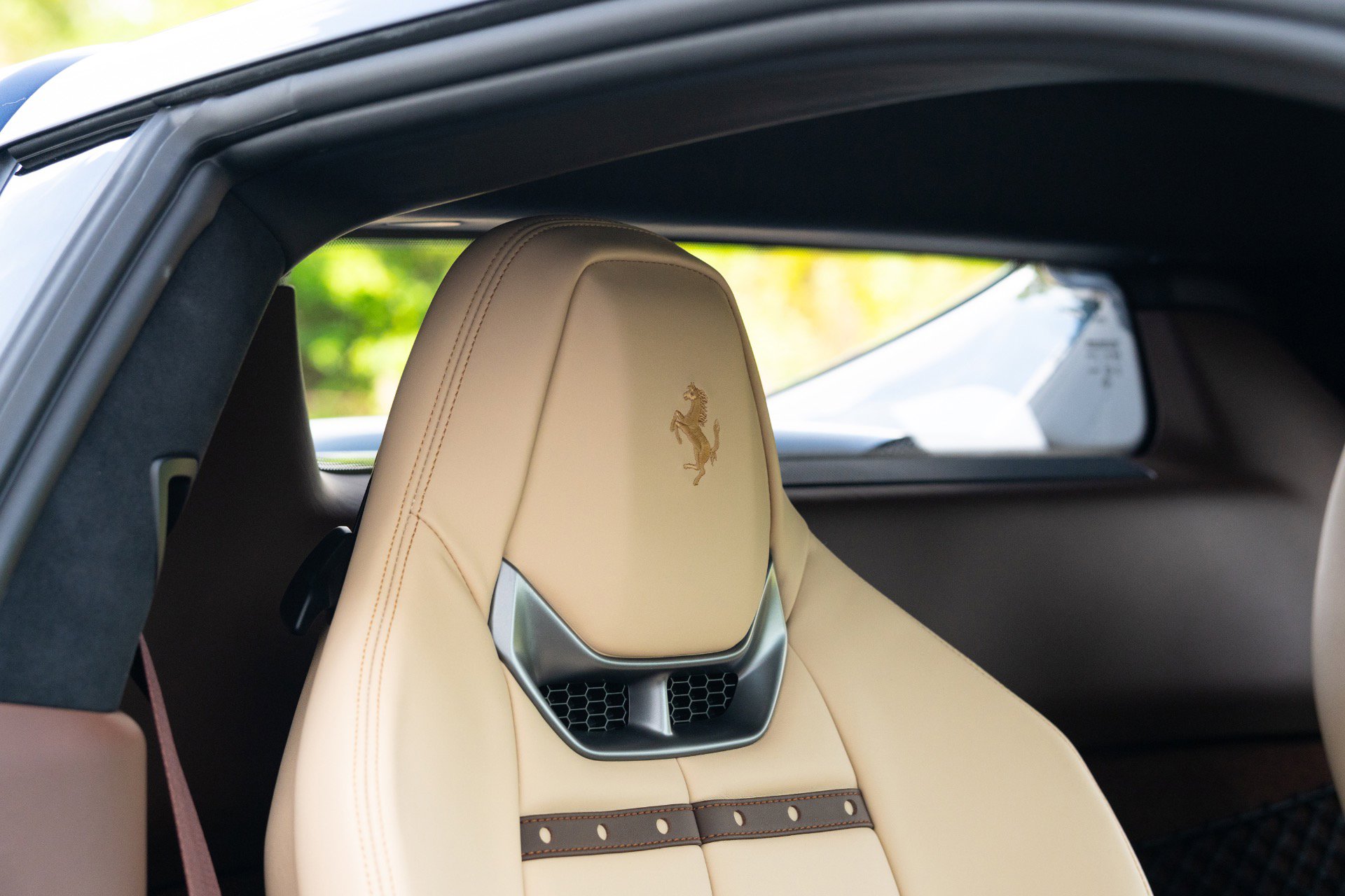 Used 2024 Ferrari 296 GTB RWD image 8