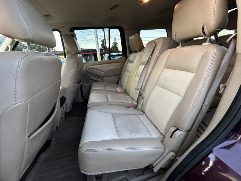 Used 2006 Ford Explorer Eddie Bauer RWD image 14