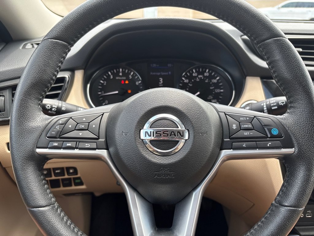 Used 2019 Nissan Rogue SL w/ Premium Package FWD image 24