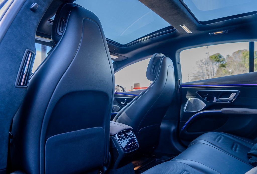 Used 2023 Mercedes-Benz EQS AMG 4MATIC w/ Trim Level Package image 21