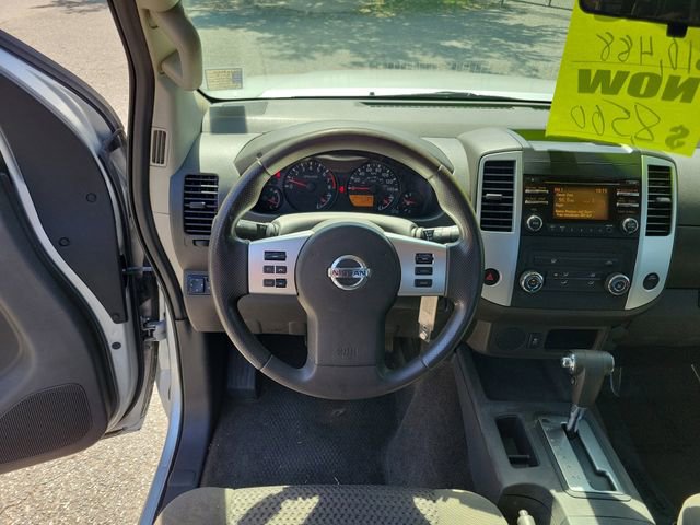 Used 2013 Nissan Frontier SV RWD image 22