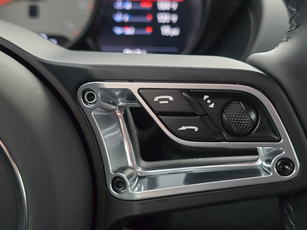 Certified 2025 Porsche 718 Cayman GTS RWD image 40
