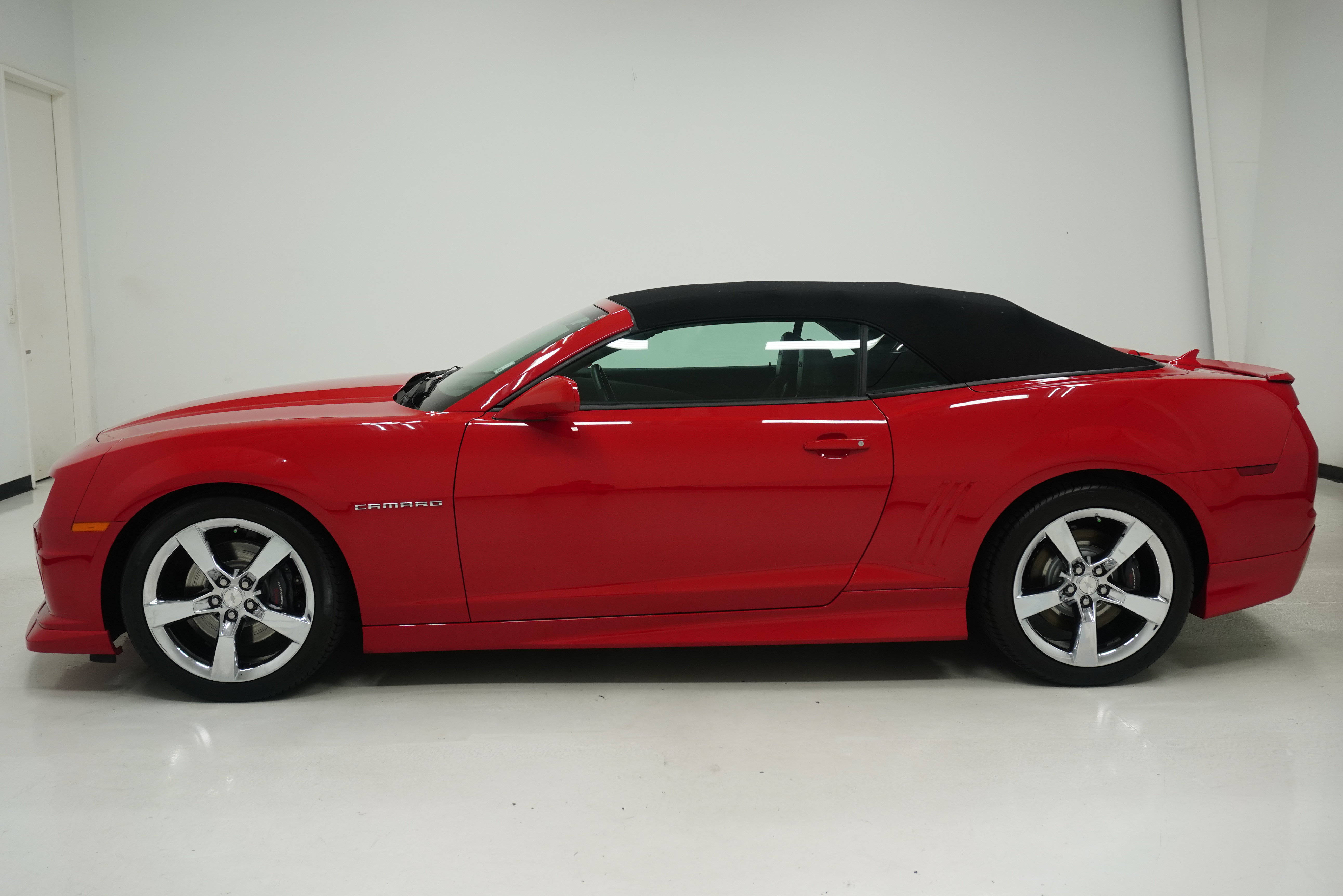 Used 2012 Chevrolet Camaro SS w/ RS Package RWD image 7