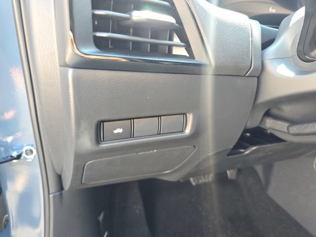 New 2027 Nissan Sentra SV w/ Floor Mat Package FWD image 17