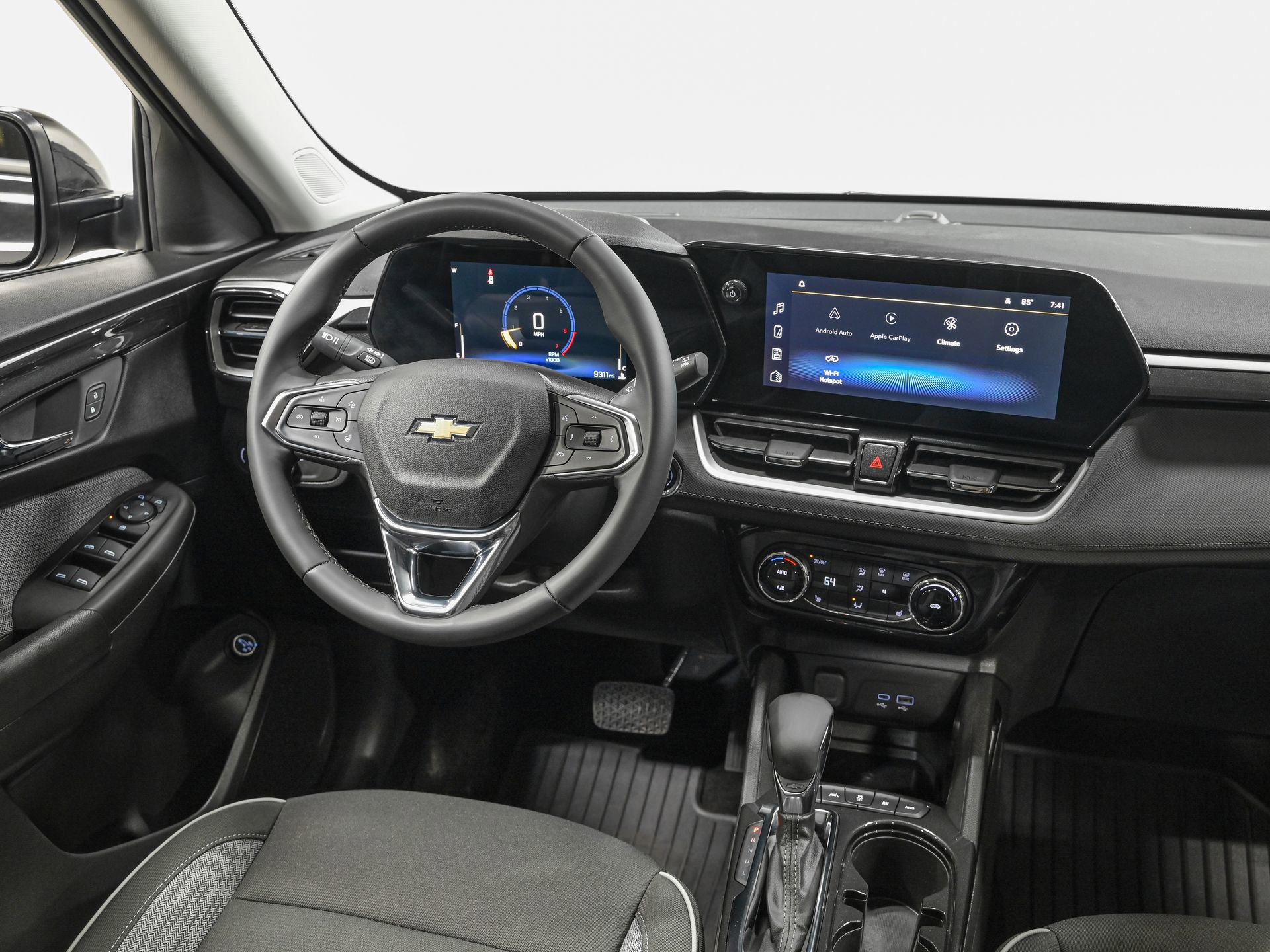 Used 2025 Chevrolet TrailBlazer LT w/ Convenience Package AWD/4WD image 29