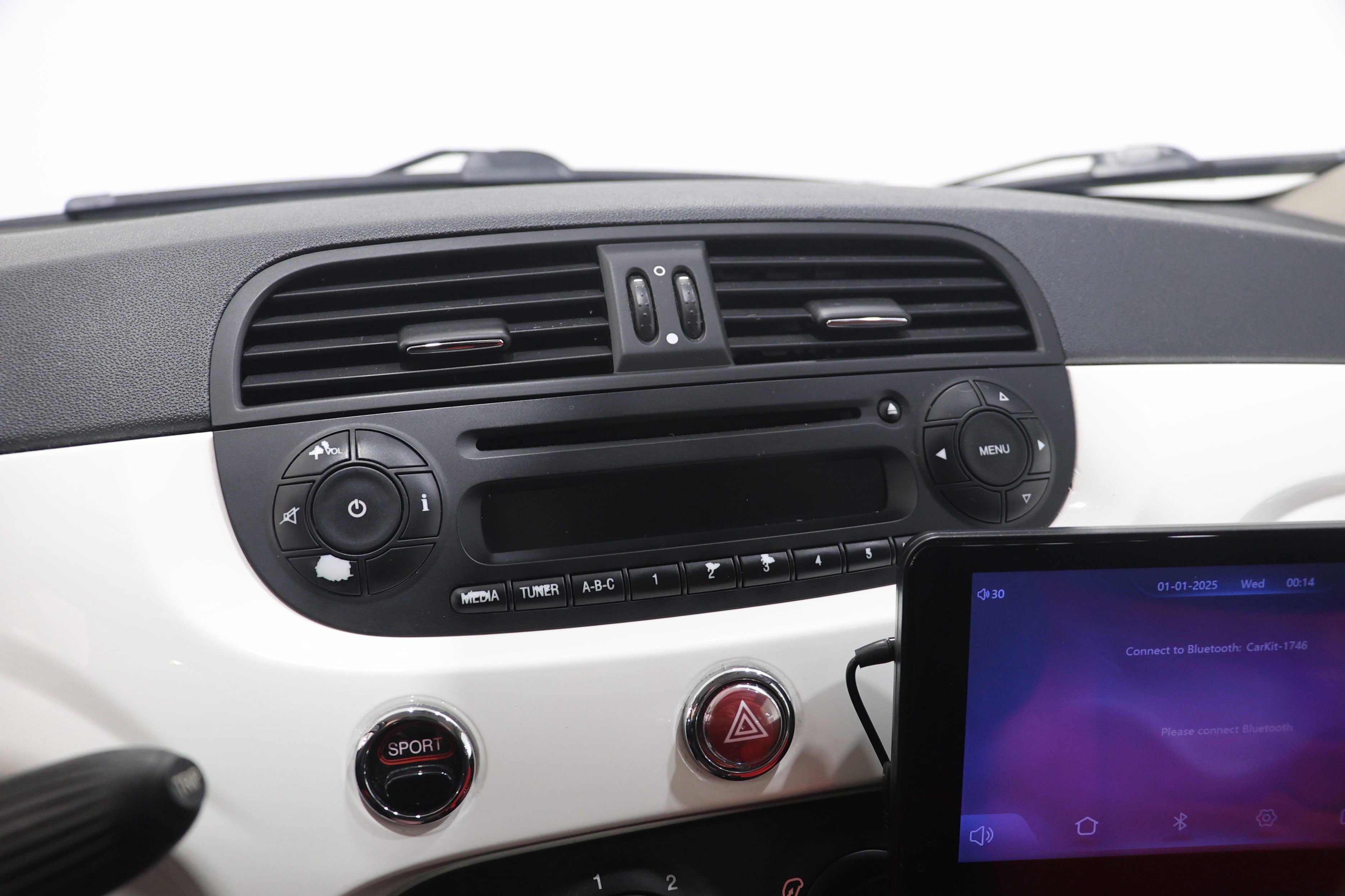 Used 2012 FIAT 500 Pop FWD image 21