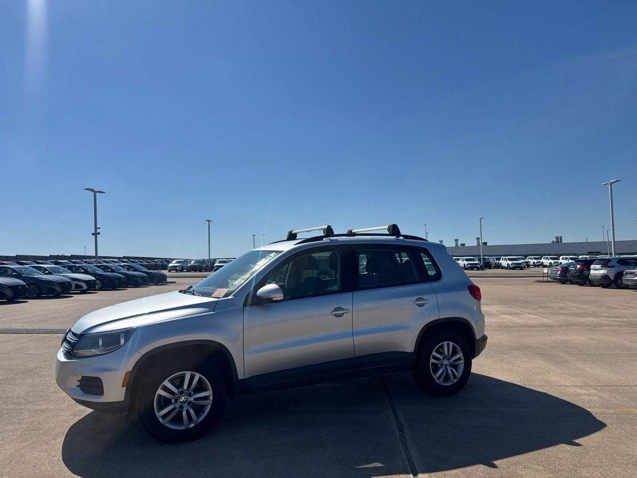 Used 2017 Volkswagen Tiguan S FWD image 11