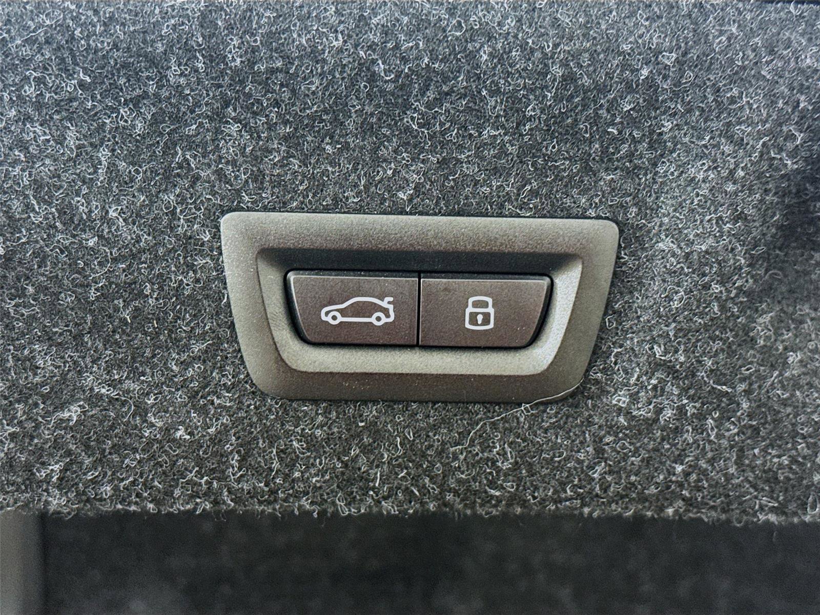 Used 2025 BMW 440i xDrive Coupe w/ Premium Package image 19