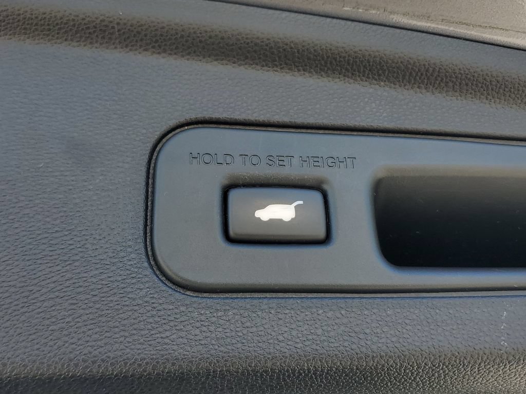 Certified 2023 Acura MDX w/ Technology Package FWD image 10
