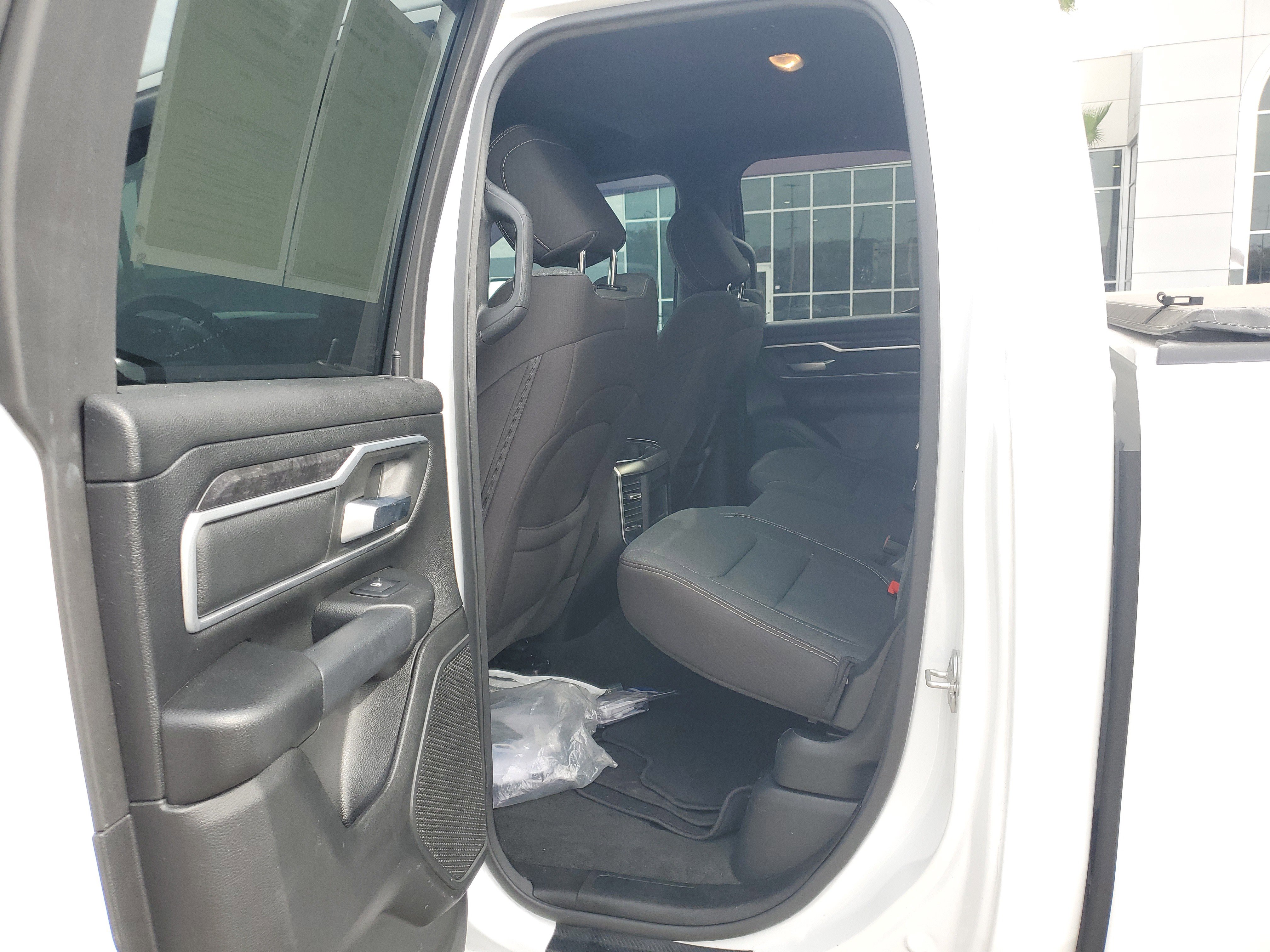 Used 2023 RAM 1500 Big Horn image 9