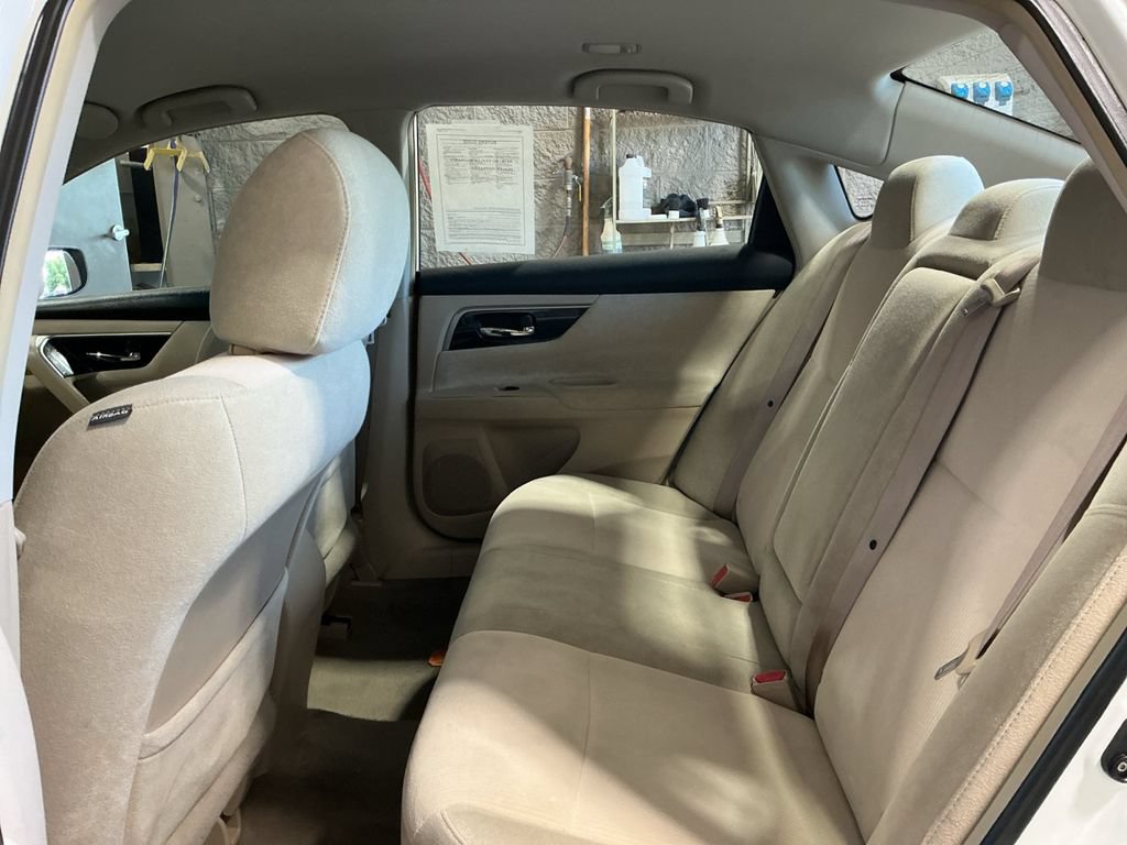 Used 2013 Nissan Altima 2.5 S FWD image 20