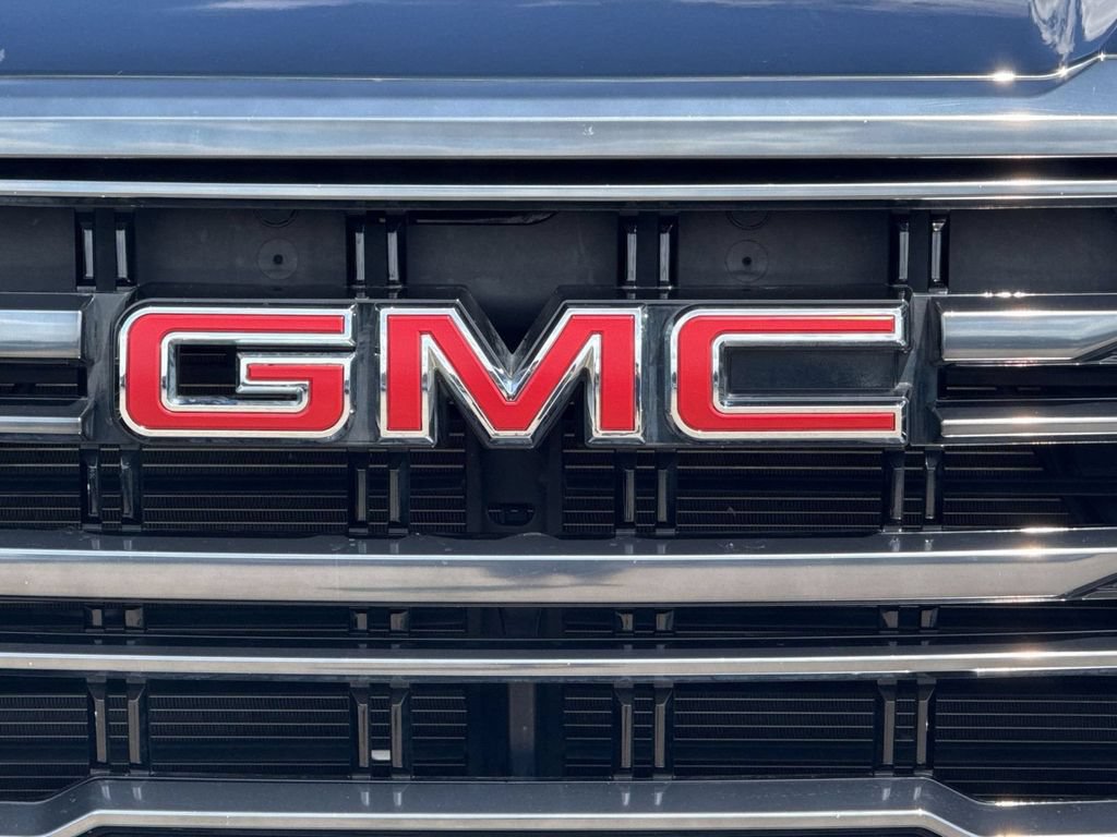 Used 2023 GMC Yukon AT4 AWD/4WD image 9