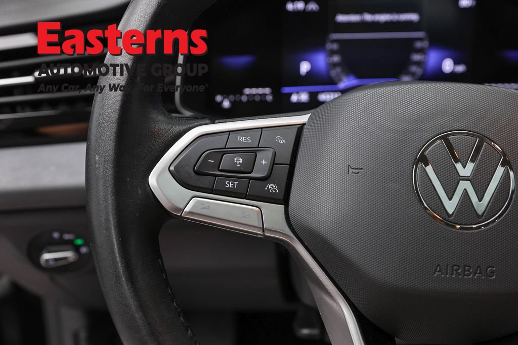 Used 2025 Volkswagen Jetta SE FWD image 15