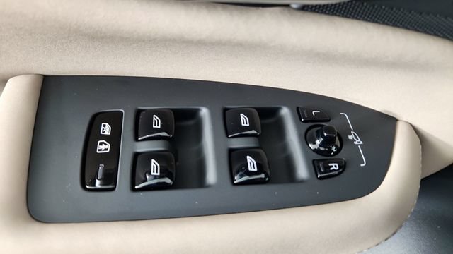New 2026 Volvo XC90 B6 Plus w/ Protection Package AWD/4WD image 10
