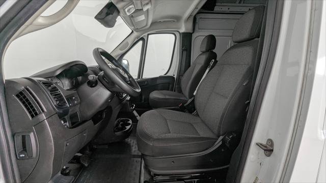 Used 2025 RAM ProMaster 2500 w/ Convenience Group FWD image 11