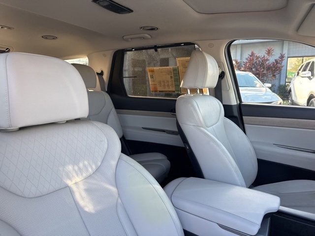 Used 2022 Hyundai Palisade SEL w/ 8P Bench Seat Package image 9