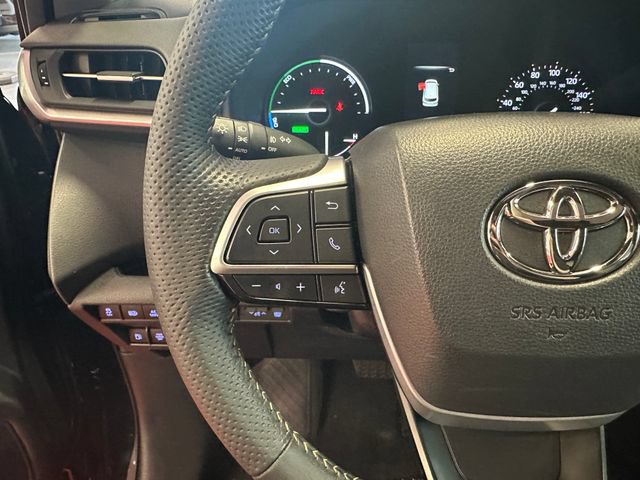 Certified 2024 Toyota Sienna XLE Woodland Edition AWD/4WD image 19
