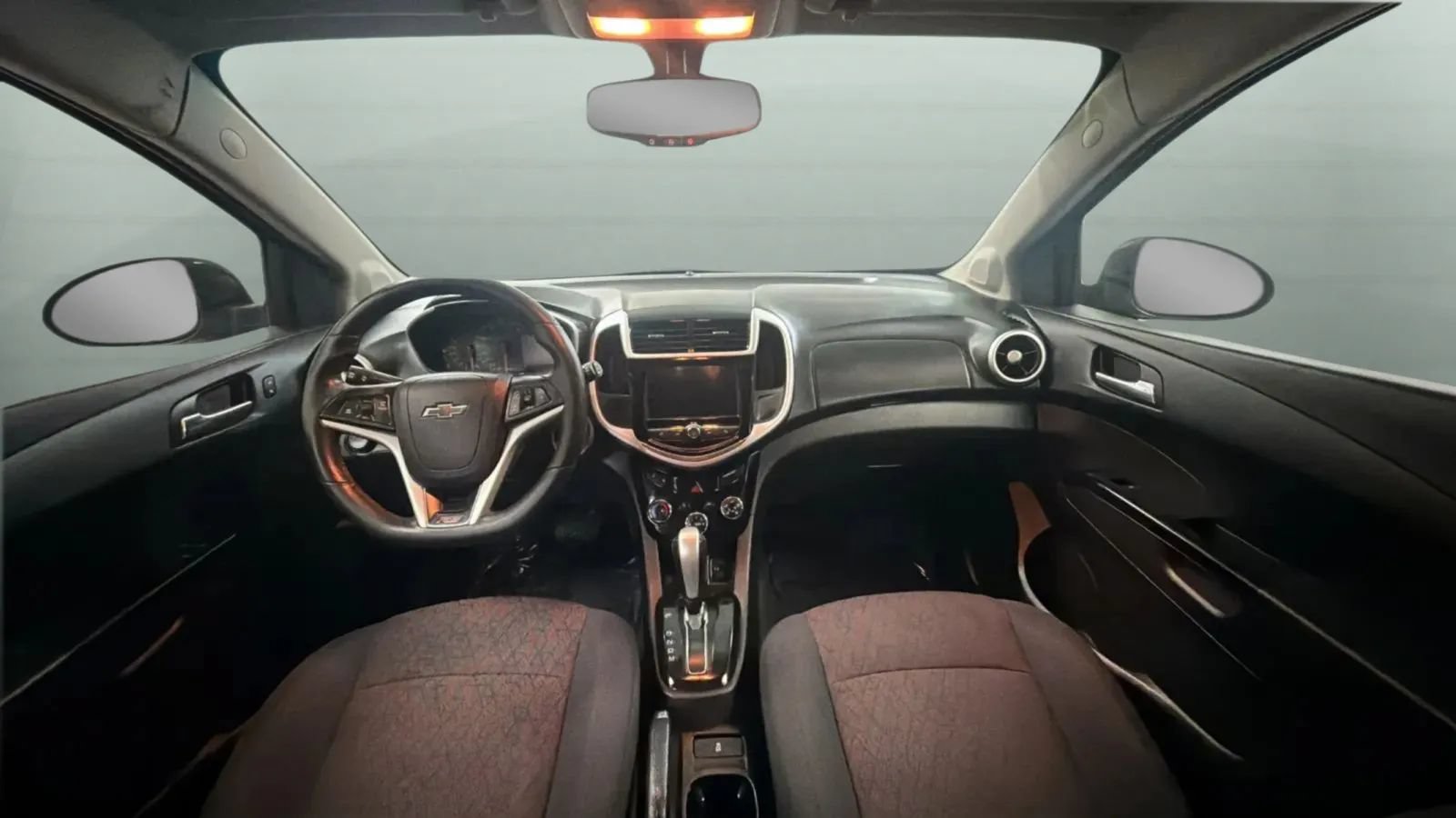 Used 2018 Chevrolet Sonic LT FWD image 9