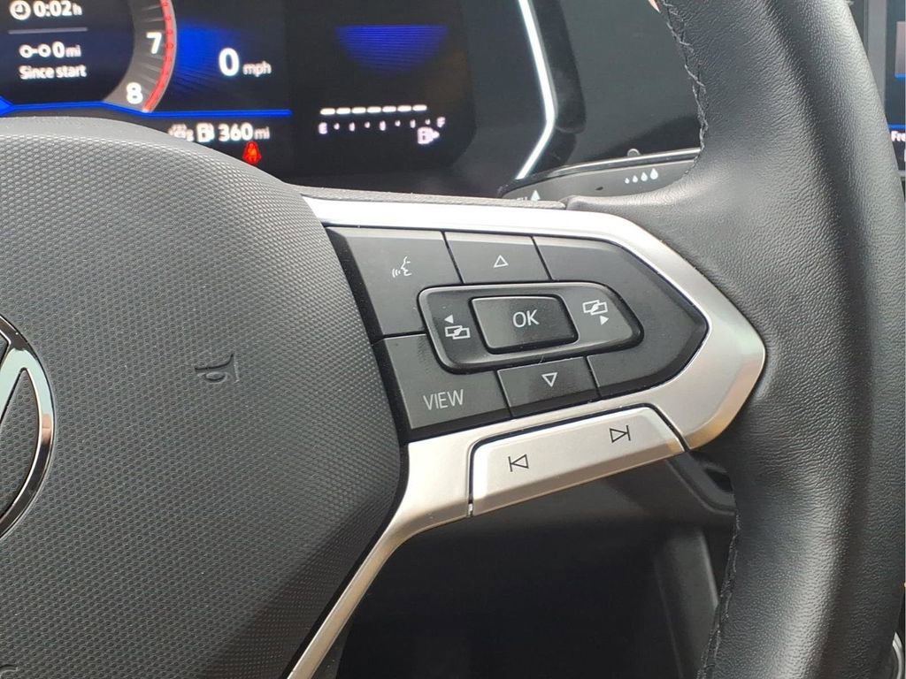 Used 2024 Volkswagen Jetta SE image 16