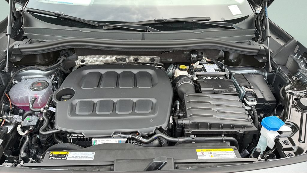 New 2026 Volkswagen Tiguan SE FWD image 29