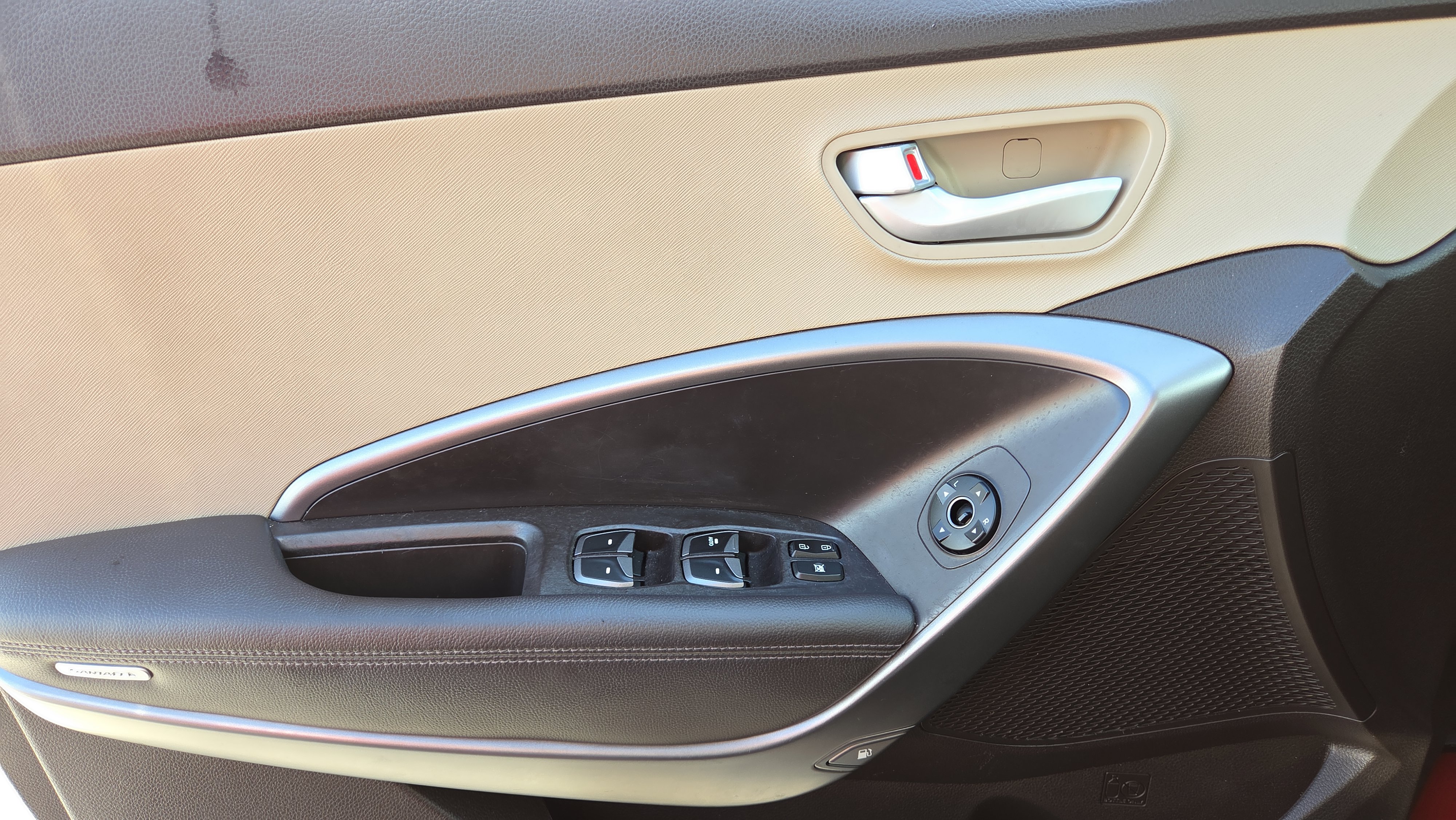 Used 2014 Hyundai Santa Fe GLS image 44