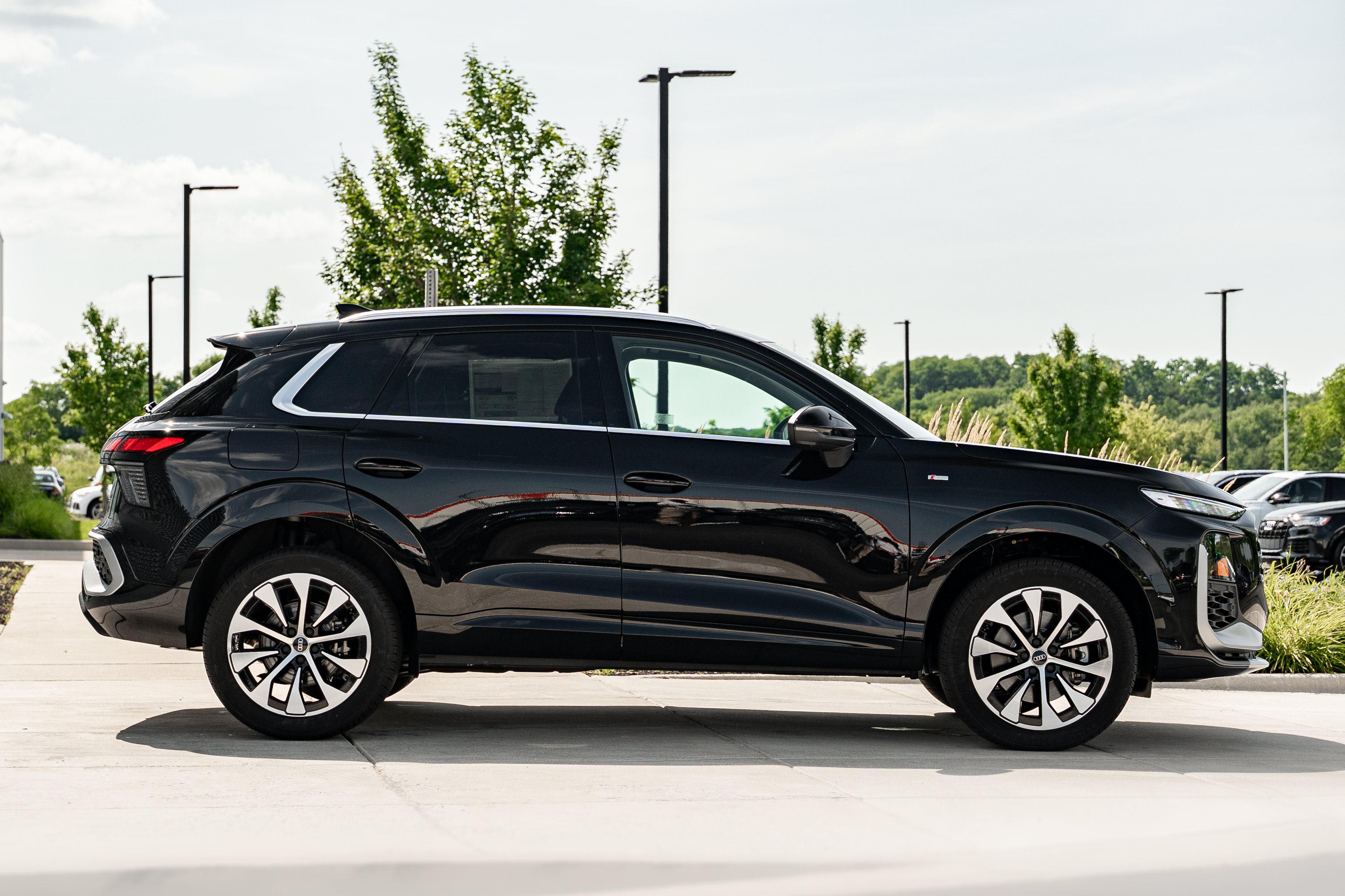 New 2026 Audi Q3 quattro 2.0T AWD/4WD image 3