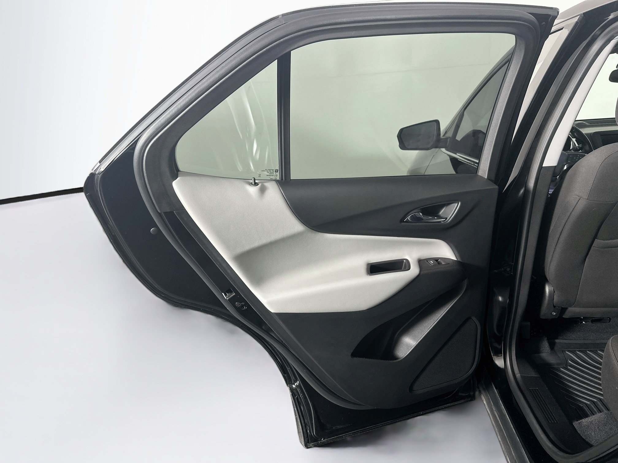 Used 2020 Chevrolet Equinox LT FWD image 26