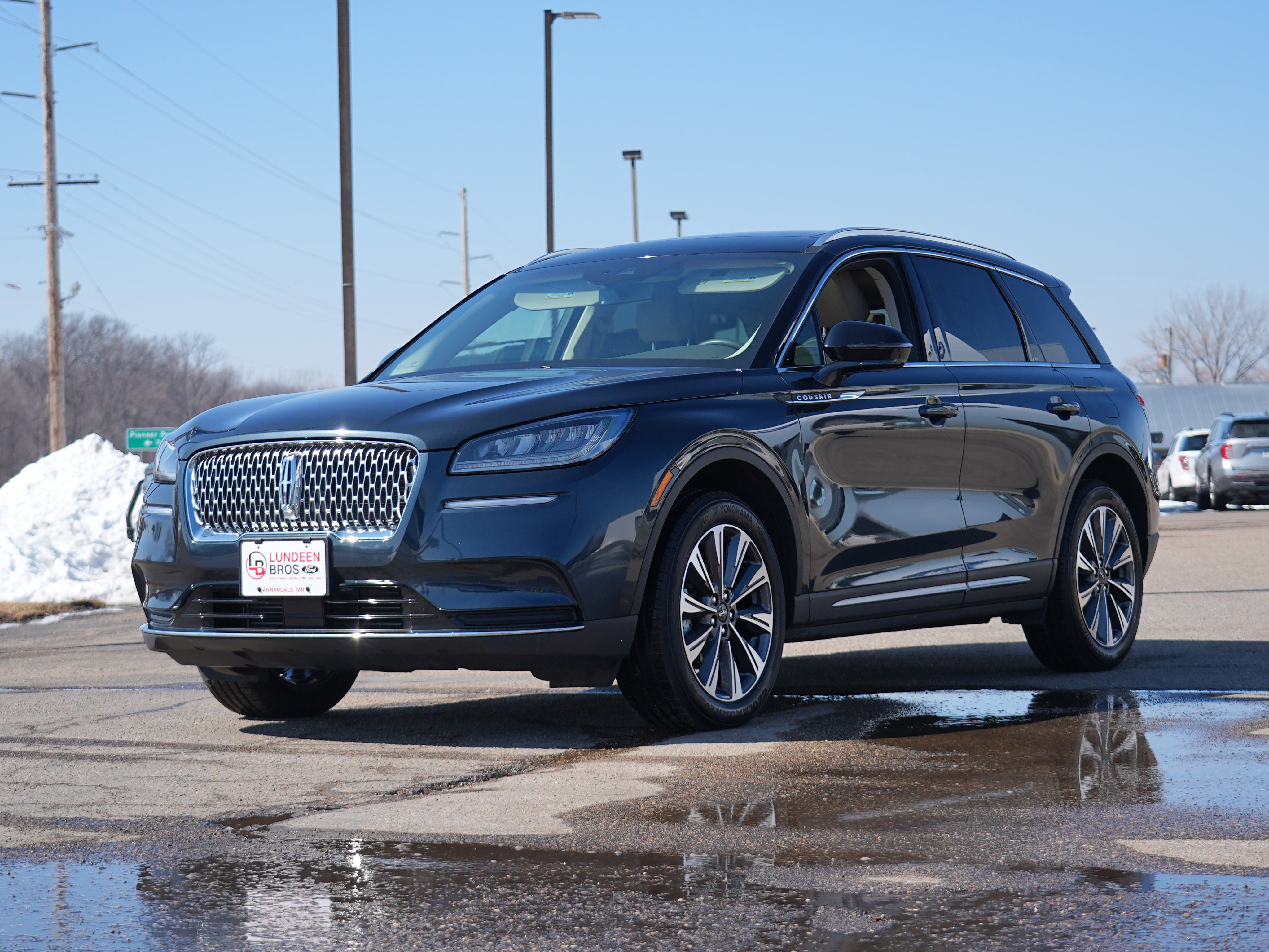 Used 2022 Lincoln Corsair Reserve w/ Elements Package image 8