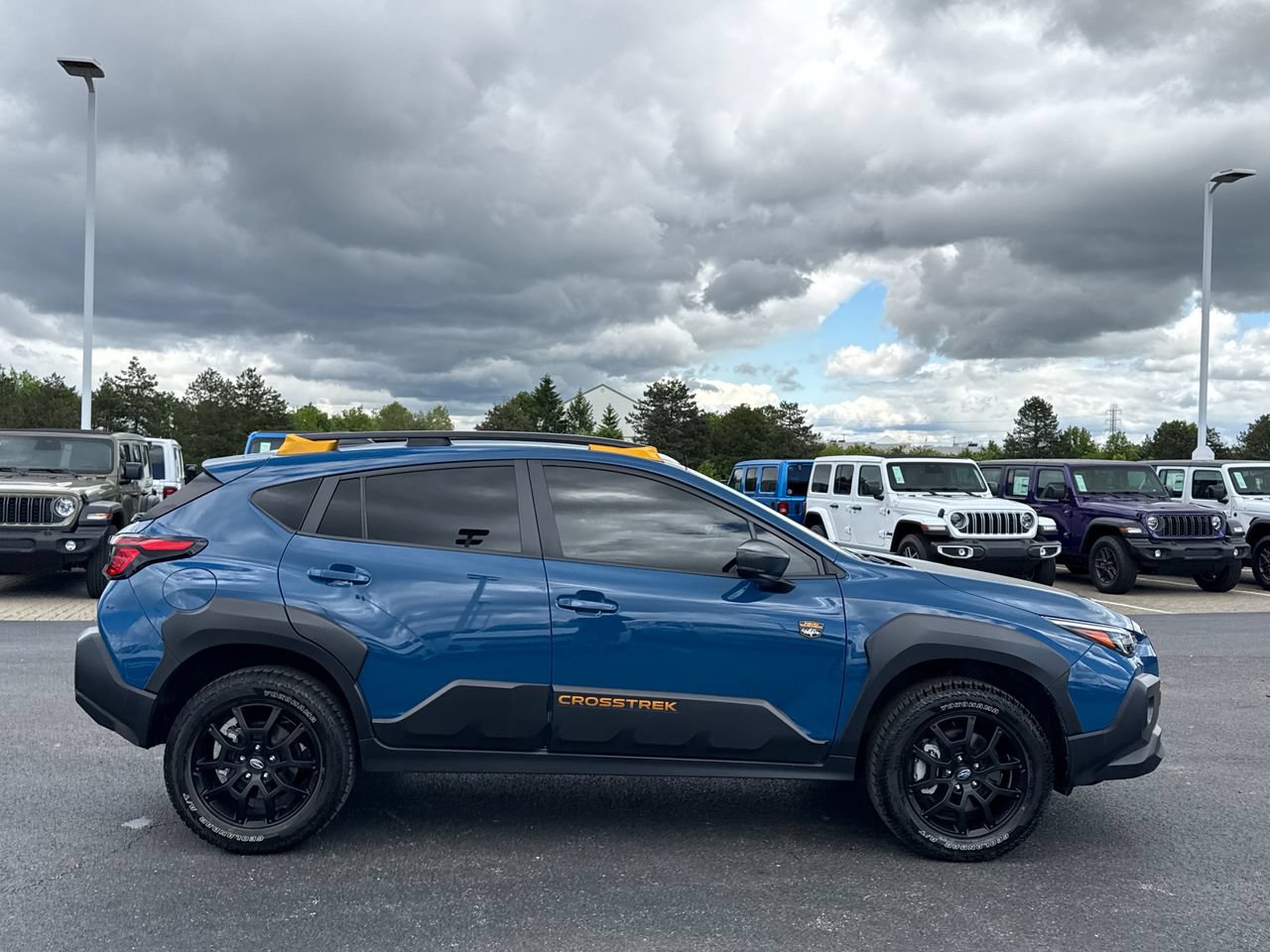 Used 2024 Subaru Crosstrek 2.5i Wilderness AWD/4WD image 2