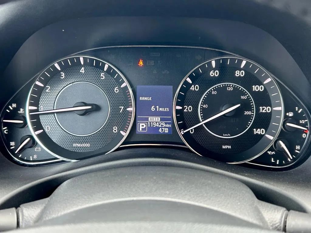 Used 2018 Nissan Armada SL w/ Moonroof Package image 23