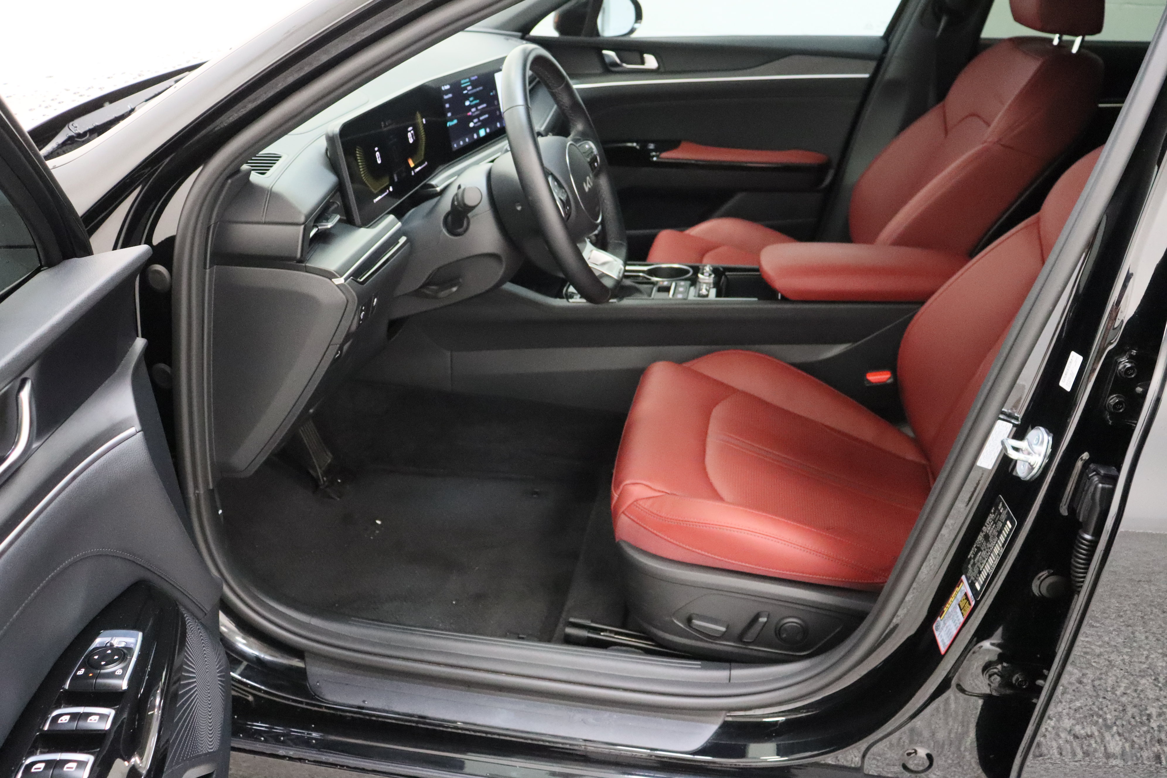 Used 2026 Kia K5 GT-Line w/ GT-Line Red Interior Package FWD image 14