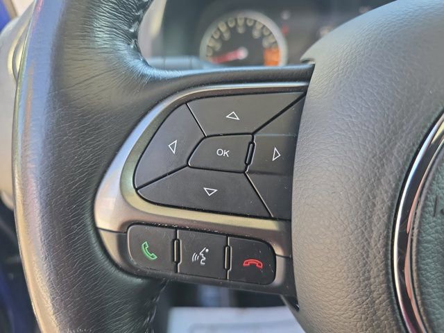 Used 2018 Jeep Renegade Limited w/ UConnect 8.4 Nav Group FWD image 19