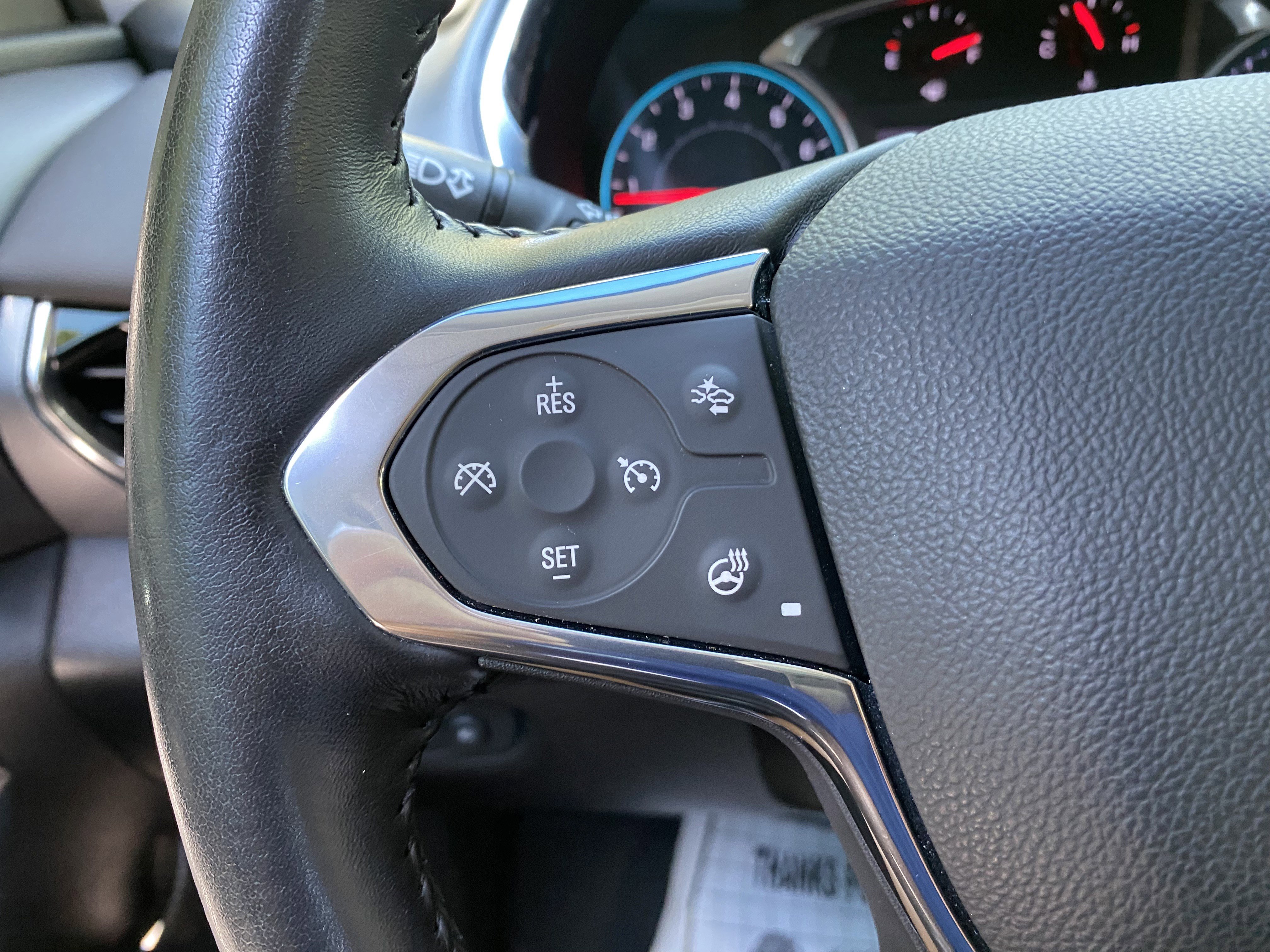Used 2020 Chevrolet Traverse Premier w/ Redline Edition FWD image 19